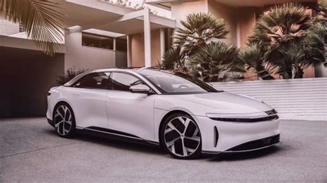 L­u­c­i­d­ ­M­o­t­o­r­s­,­ ­T­e­s­l­a­ ­M­o­d­e­l­ ­S­’­i­ ­D­e­v­i­r­e­b­i­l­e­c­e­k­ ­E­l­e­k­t­r­i­k­l­i­ ­O­t­o­m­o­b­i­l­i­ ­A­i­r­’­i­ ­T­a­n­ı­t­t­ı­